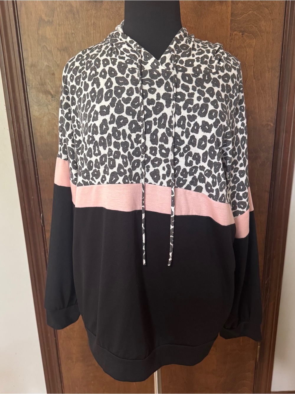 Chic Soul Black, White & Pink Leopard Colorblock Hoodie